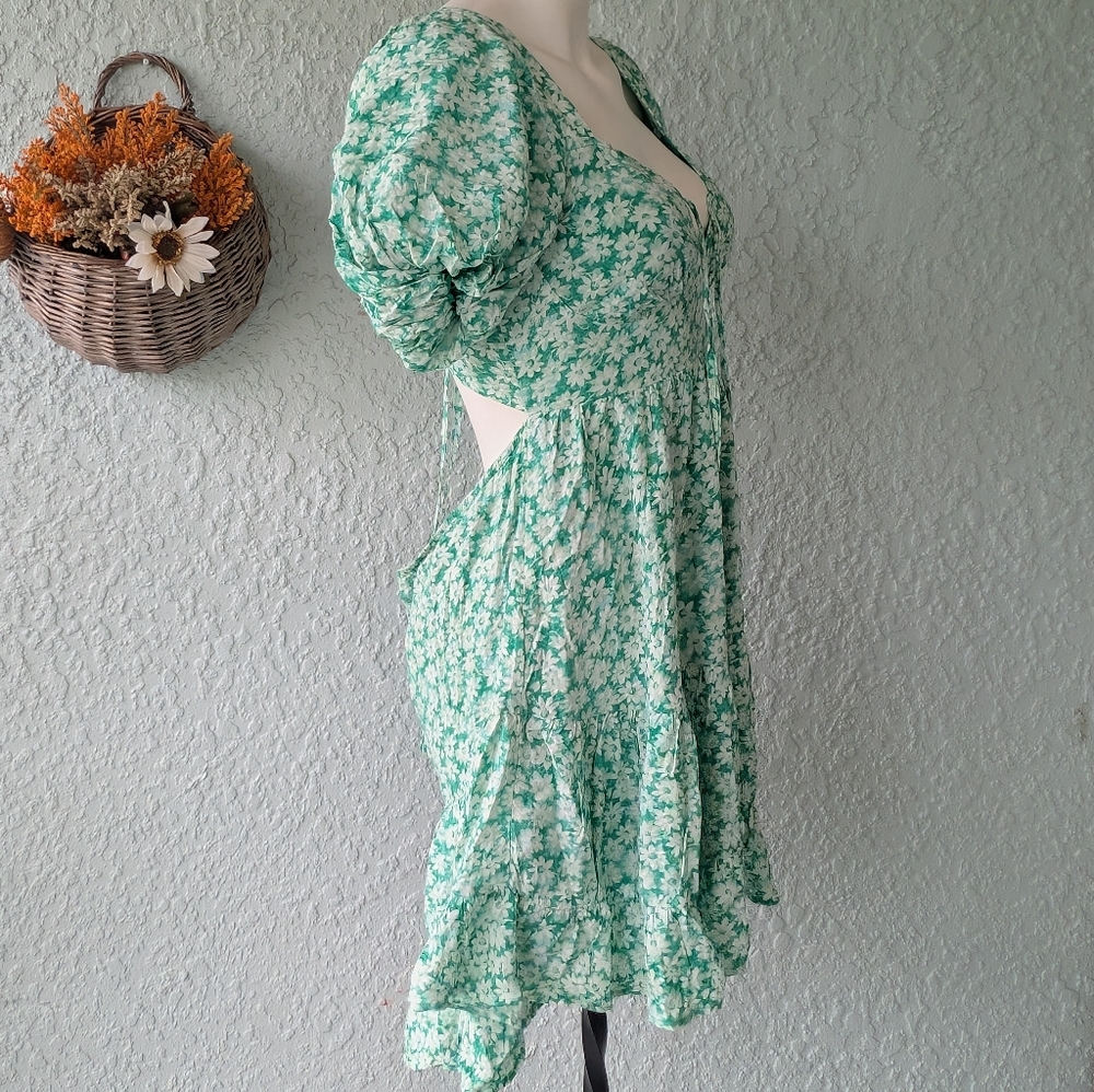 Vici Pushing Daisies Puff Sleeve Mini Dress Size M - Picture 5 of 7
